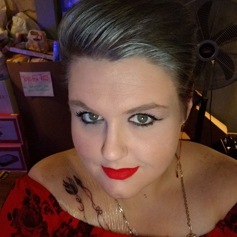 Meet your Posher, Jessica